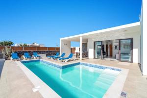 Villa Aurora by Villa Plus