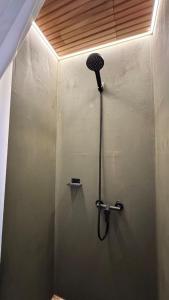 Tiny House 30 meters from the Sea on Cliffs