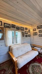 Tiny House 30 meters from the Sea on Cliffs