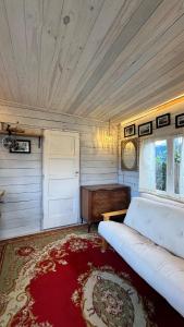 Tiny House 30 meters from the Sea on Cliffs