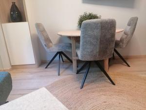 CapeTown CityCentre Gem wBalcony- Walk to Waterfront or CTICC