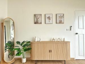 Need 4BR Sea Pool Villa Pattaya VVP70