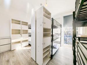 Prime Backpackers Angel