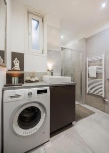 3BR by New York Café in Budapest Iconic District