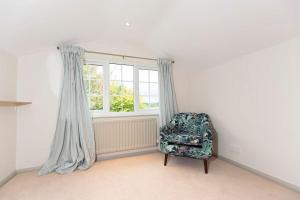 Hot Tub Free Parking 5 Bedroom Large Space