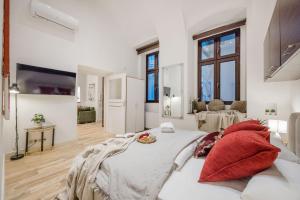 Prestige Danube Suite by Marriott & Fashion Street