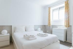 Lisbon Tagus River&Terrace Flat