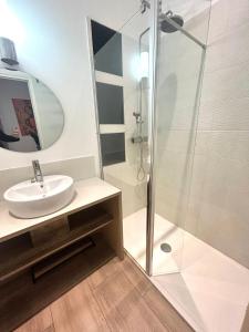 Loft Design, 2 SDB, Centre, Idéal Congrès ou Famille