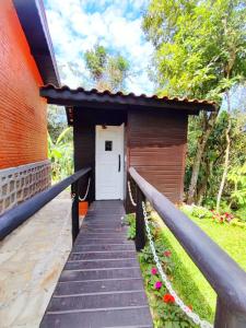 Casa de Campo com Sauna, Piscina e Ribeirão!