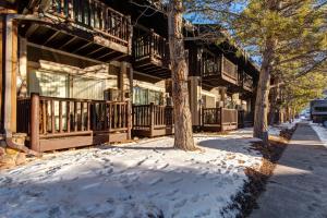 Prospector Lodge 732 by Moose Management