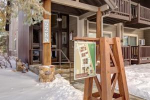 Prospector Lodge 732 by Moose Management