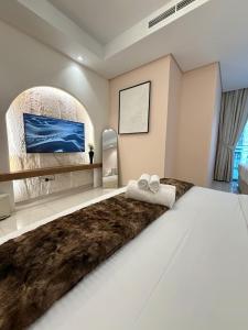 Luxury 2BR, Burj Khalifa View, Fully equipped, Top Amenities