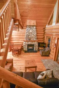 Authentic, Timber Log Cabin Perfect for Groups