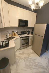 Fully Equipped 3 Beds Apartment, 5 min from the Arch