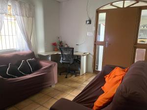 Casa da Dona Edi 200 m da Praia Ar-Condicionado WiFi Até 8 Pessoas