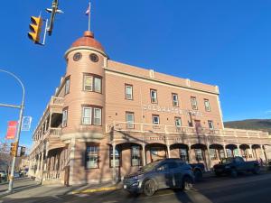 Coldwater Hotel