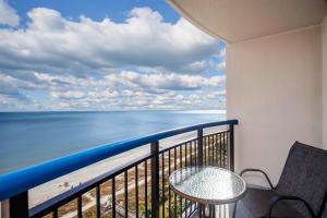 Winter Deals! Exquisite & Updated Oceanfront Suite B1235