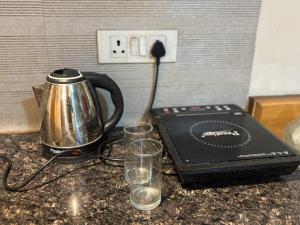 Cozy yard Modern Minimal Studio, Spectrum Mall