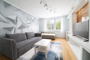 Comfort 66 large city home