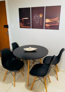 Próximo DFPLAZA confortável AP de 2 qts, varanda e garagem