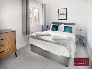 High Wycombe - Garden Parking 2Bed
