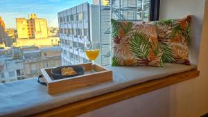 LUMINOSO ESTUDIO EN PISO 9 Confort y Seguridad en el Microcentro