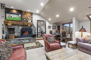 Snoozin Nancy townhouse