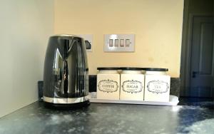 Modern House with Stunning View Parking and Netflix