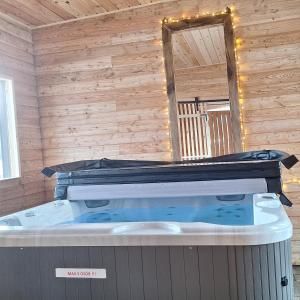 Rusiński Wypas Bukowina Tatrzańska - apartament i dwa domki z pięknymi widokami, zewnętrzną sauną i przestronnym parkingiem w cenie