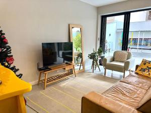 Casa familiar com área gourmet e espaço kids