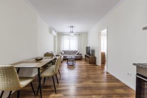Casa Libre - 2BR in Central Durrës