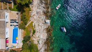 Waterfront House Arnet by Villas Guide