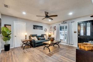 Near Wineries & Guadalupe River! Stylish Home