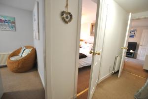 Sandpiper Cottage- Coastal hideaway