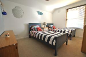 Mill View Cottage- charming coastal cottage