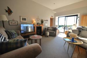 Mill View Cottage- charming coastal cottage