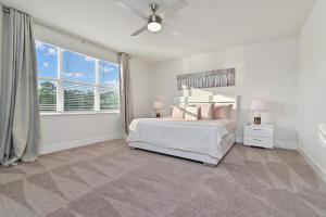 Discover Your Escape - NEW house wPrivate Pool