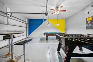 Amazing 08 BdrmsSleeps 14Pool