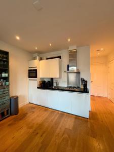 Canal view appartement in the Jordaan