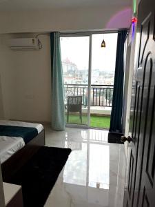 Nivora Stays 3 BHK Near Assi Ghat Lanka, BHU