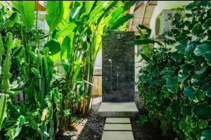 Uluwatu spacious 3BR Villa center Bingin