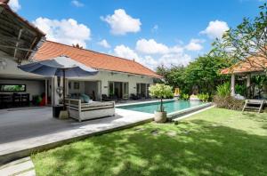 Uluwatu spacious 3BR Villa center Bingin