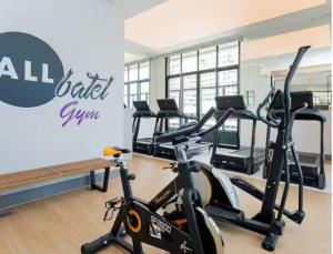 Studio Moderno com Piscina, Academia e Coworking