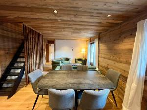 Bel appartement T4 au centre du village, proche des pistes, parking - FR-1-459-251