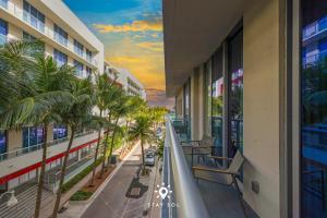 Amazing Pool - Hot Tub - Hollywood Beach Haven