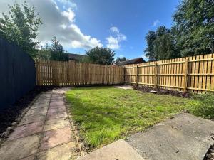 Oakleigh Way, Carlisle - 2 Bedroom, sleeps 4, Fully furnished