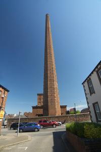 Oakleigh Way- 2 Bedroom, sleeps 4, Fully furnished