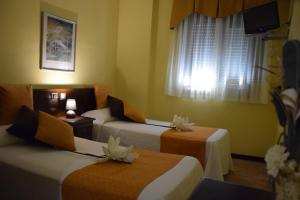 Twin Room room in Complutense