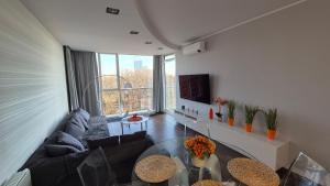 Towarowa ORANGE Apartment, free parking, air-conditioning, self check-in 24h