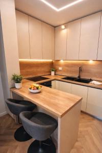 Golden Tower Premium Stay